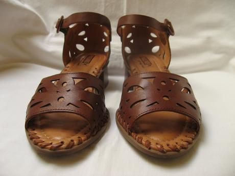 Kožené sandálky pikolinos, 38