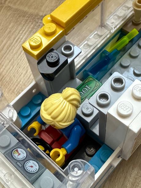 Lego city 60253 zmrzlinarske auto, 