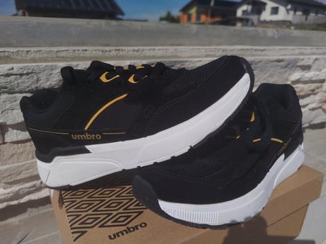 Botasky, umbro,37