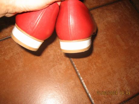 Balerinky, 38
