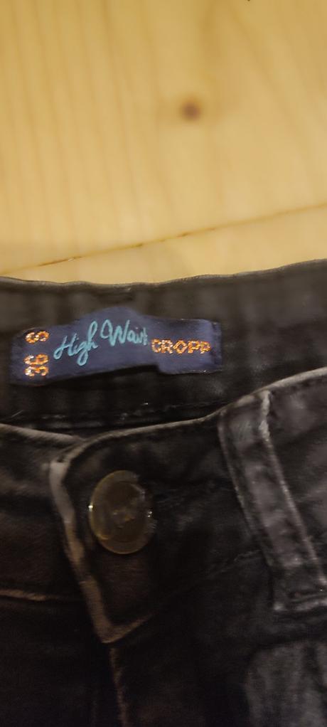 Čierne skinny džínsy s vysokým pásom, 36