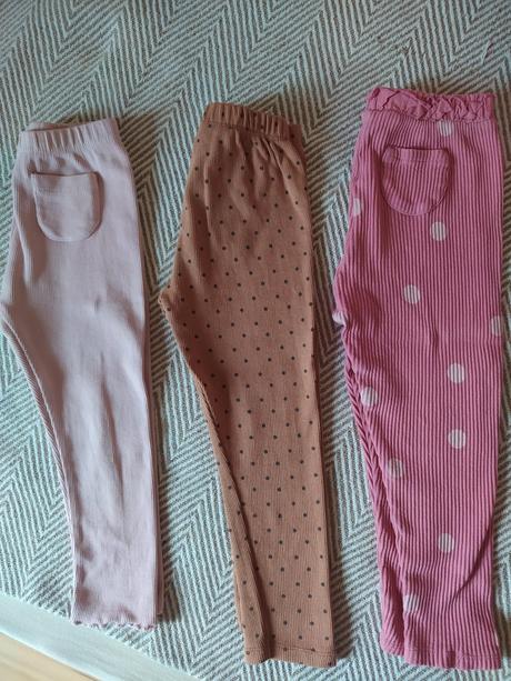 Vrubkovane legíny, zara,98