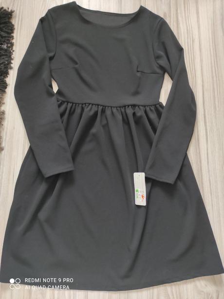 Čierne áčkové šaty elastické, xs