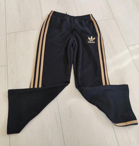 Predám dievčenské adidas tepláky, adidas,128