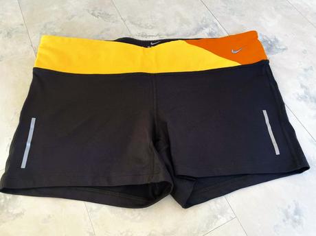 Elastické šortky, nike,xl