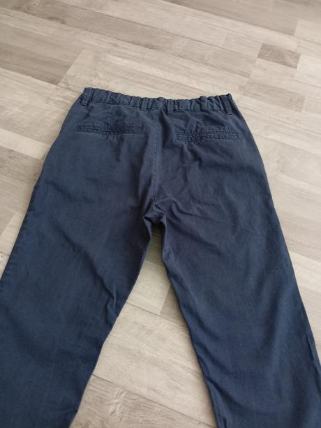 Nohavice 152, reserved,152