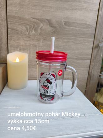 Umelohmotny pohár mickey,