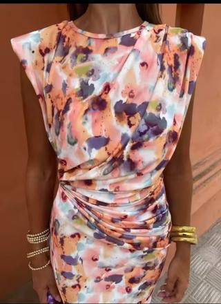 Saty s riasenim na bruchu, s