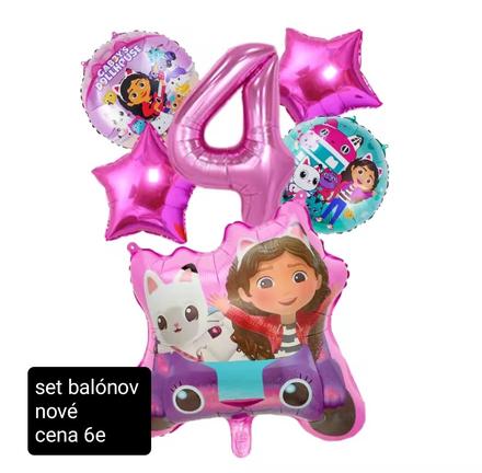Gabby's dollhouse,