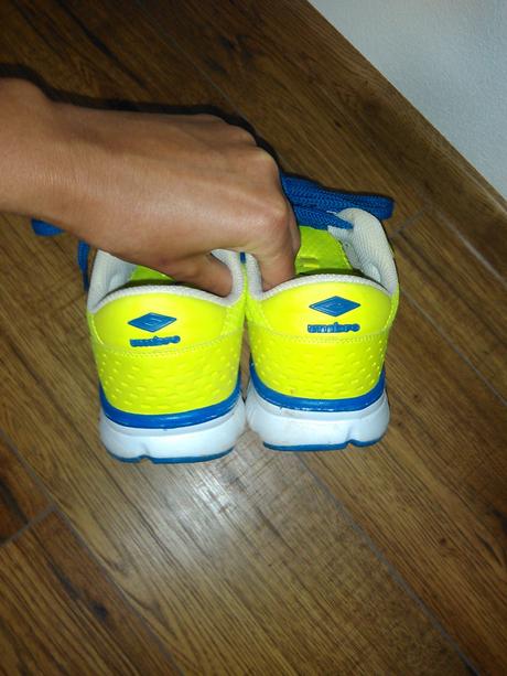 Umbro neónovožlté tenisky, 38