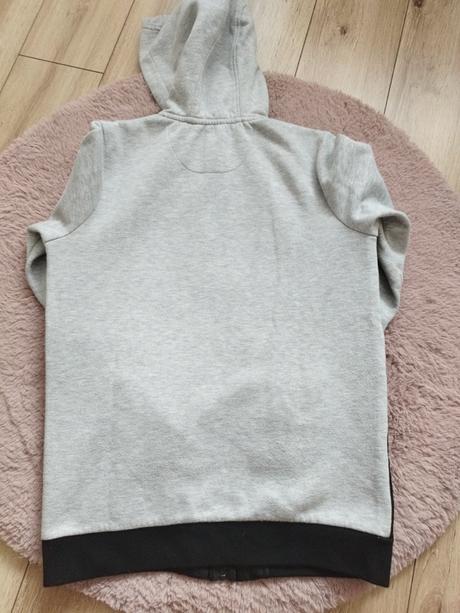 Mikina, chapter young,164