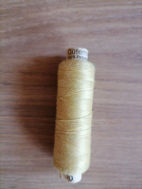 Kvalitné retro nite + lemovka, 