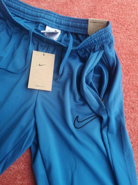 Nike pánske tepláky veľkosť s, nike,s