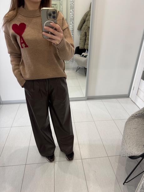 Hnedé koženkové nohavice, s