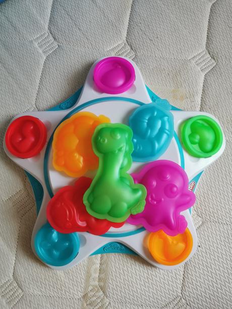 Play doh shape to life studio, 