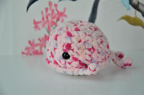 Háčkovaná veľryba,