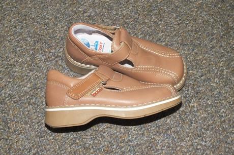 Kvalitne topanky pablosky, nenosene, 27