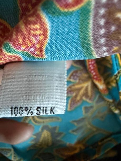 Hodvabne kvetovane boho saty z indonezie kvalitna,