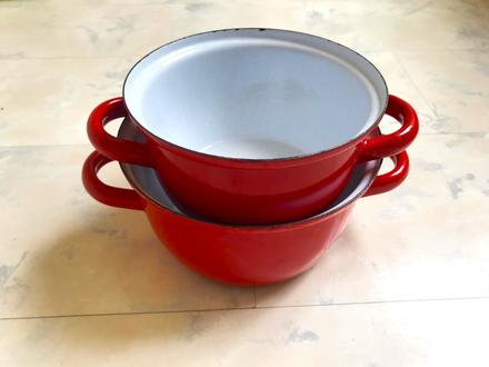 Smaltované kastróliky s pokrievkami, 