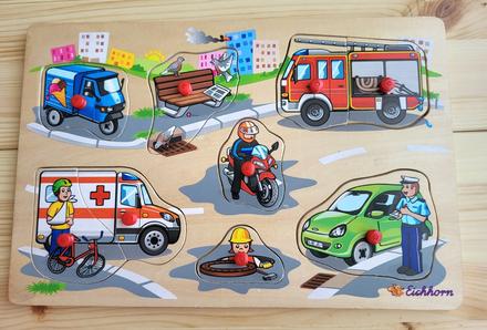 Drevený vkladací puzzle set - dopravné prostriedky,