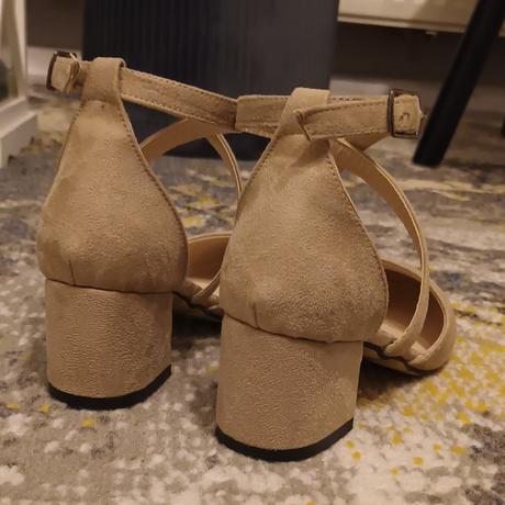 Béžové lodičky, 36