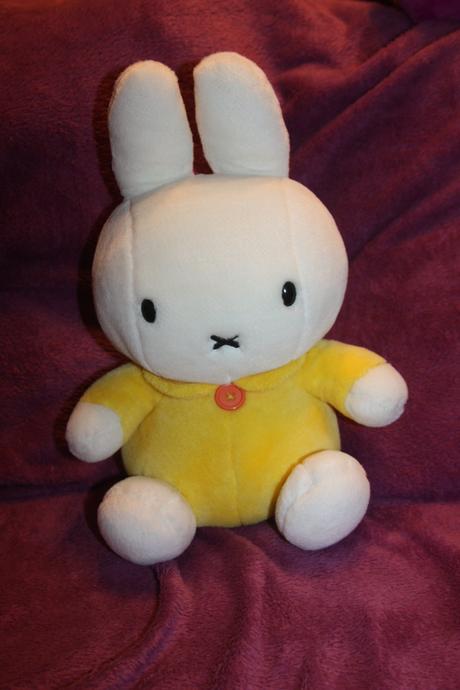 Zajko miffy 35 cm,