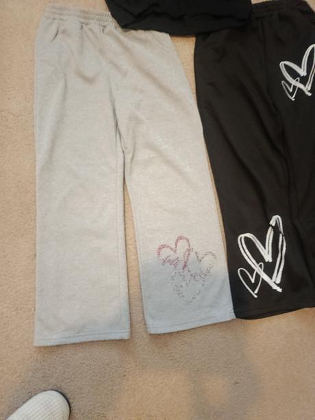 Tepláky široké 9-10 r., 146