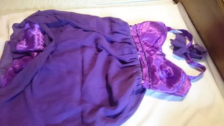 Spoločenské šaty, krásne, zaujímavé, ligotavé, xs