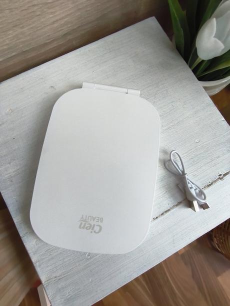 Zrkadlo s osvetlením,