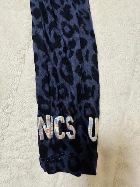 Tenšie tričko so zvieracím vzorom zn. uncs, m