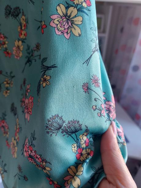 Sukna retro, reserved,140