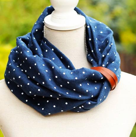 Obojstranný nákrčník,