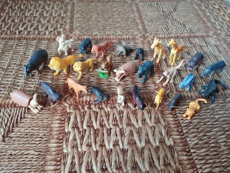 Malé plastové zvieratká, 