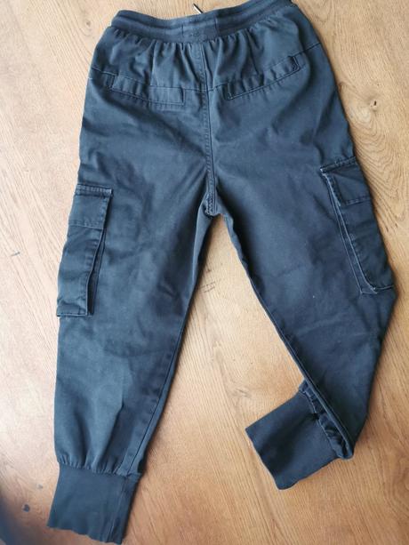 Kapsace, reserved,146