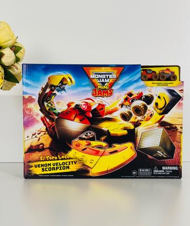 Monster jam velocity škorpion hracia sada s autami, 