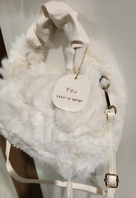 Kožušinková kabelka-biela,