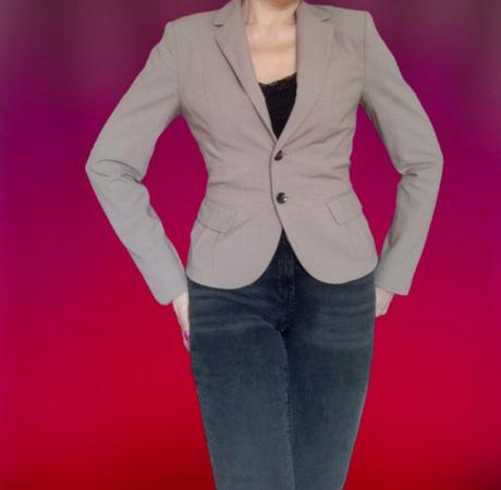 Dámske elegantné sako svetlo-hnedá farba, s