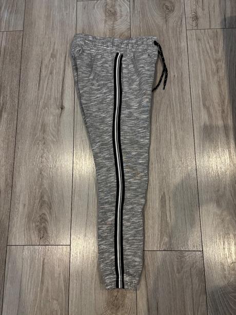 Tepláky 134/140, chapter young,134