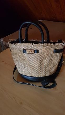 Kabelka z prirodneho material.s koz.,dvakr pouzita,