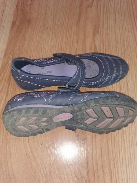 Športové sandale, 34