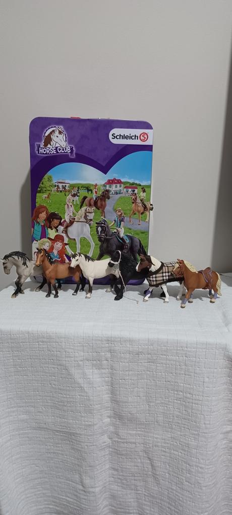 Schleich kone s boxom,