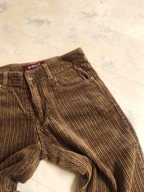 Manchestrové nohavice č. 30/33, l