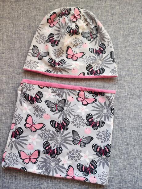 Súprava čiapka nákrčník, 104