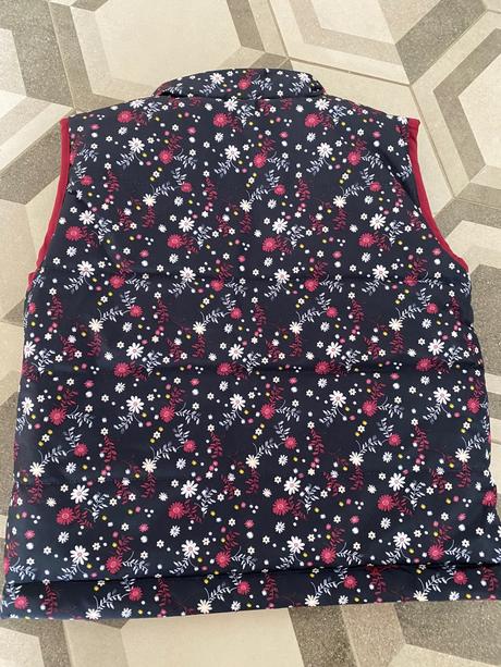 Krasna vesta steiff obojstranna, 92