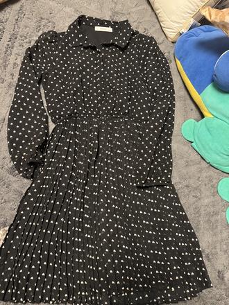 Šaty ala wednesday, 