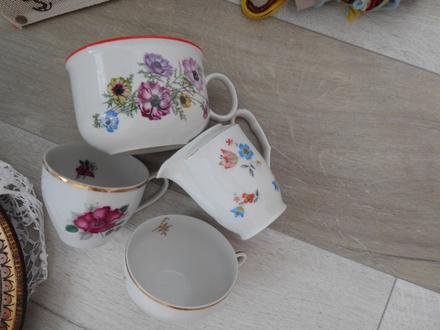 Porcelánové šáločky na chalupu,, 