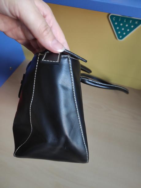 Kabelka esprit, esprit