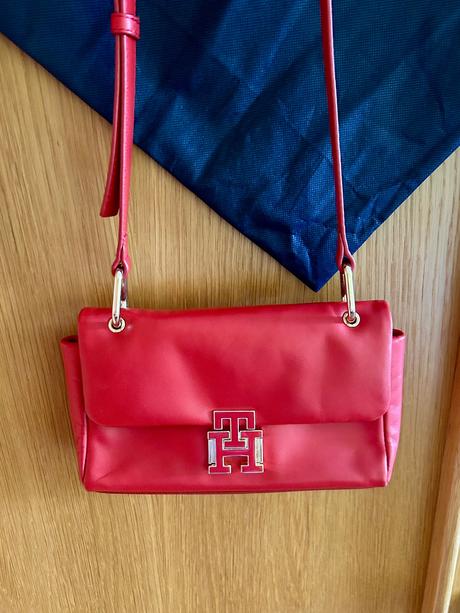 Kožená crossbody kabelka zn.tommy hilfiger, tommy hilfiger