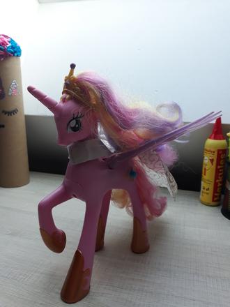 Hovoriaci jednorožec,