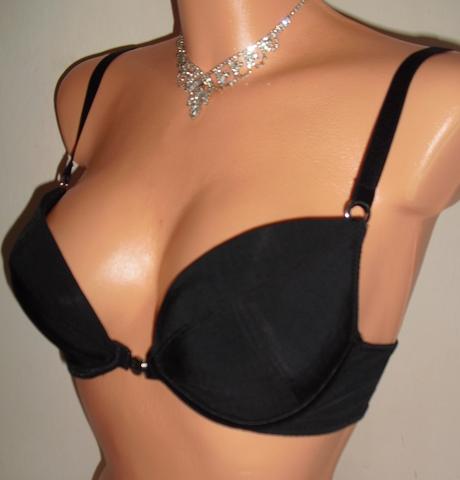 Wonderbra so zapinanim predu, 70c